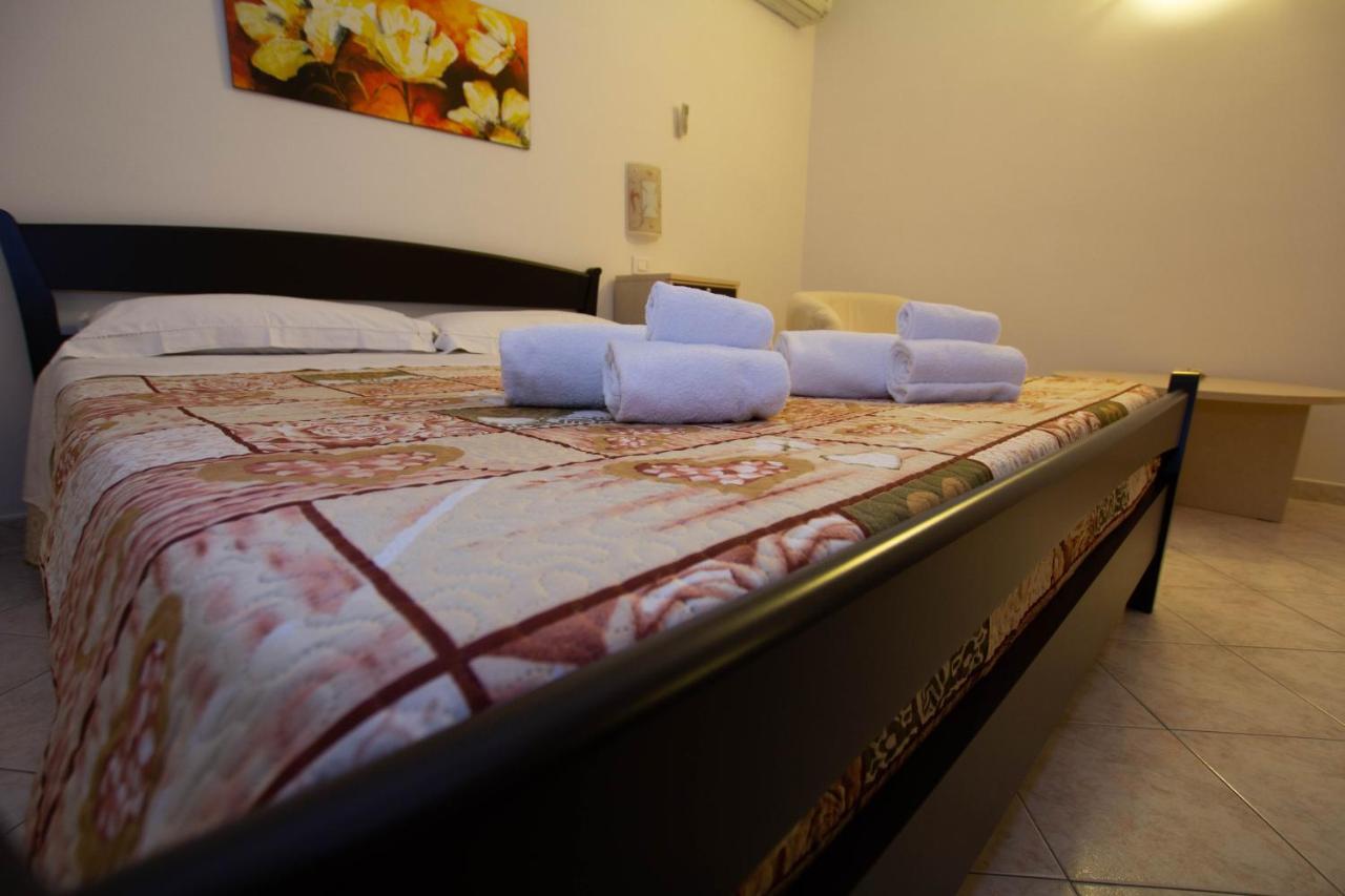 Noto Bedda Bed&Breakfast エクステリア 写真